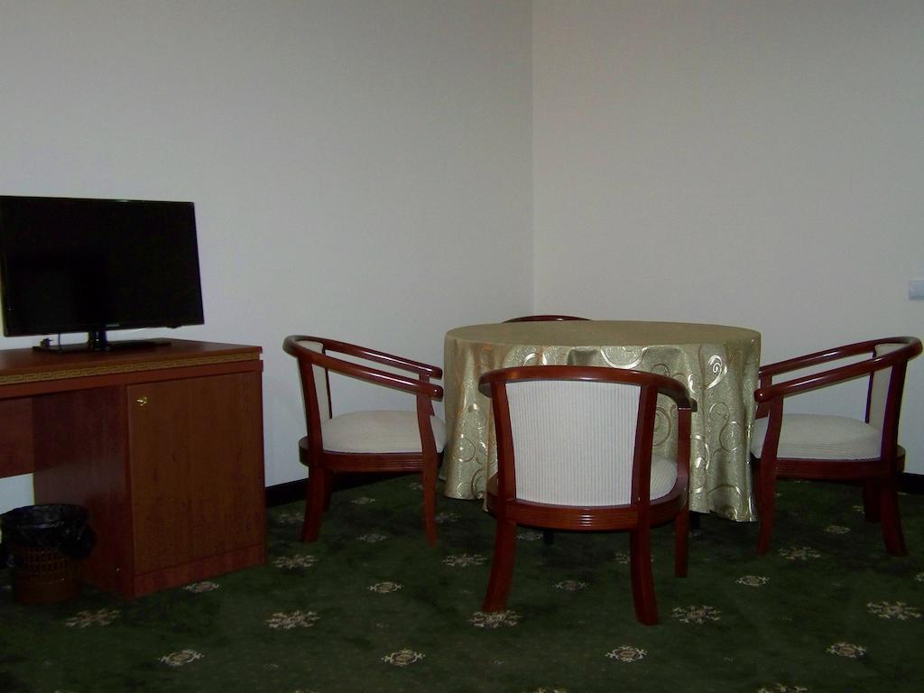 Arien Plaza Hotel Tashkent Room photo