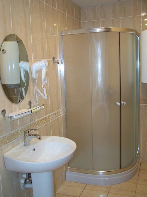 Arien Plaza Hotel Tashkent Room photo